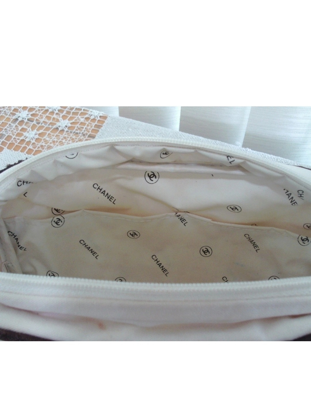 Authentic CHANEL Cream Cosmetic Pouch with Black Trim - Picture 6 of 7